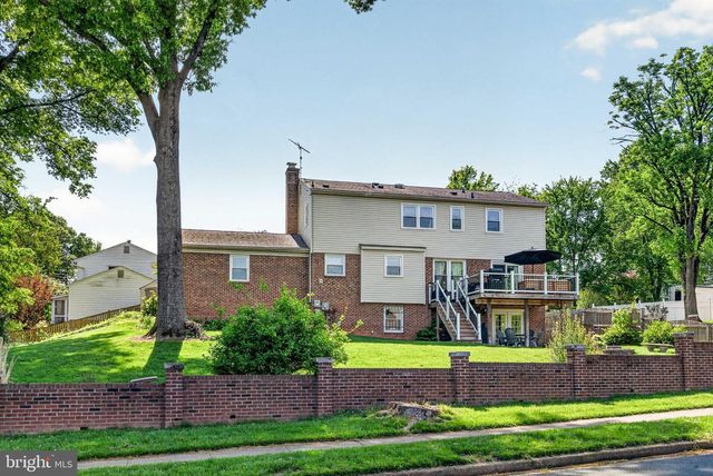 1834 SAINT ROMAN DR, Vienna, VA 22182