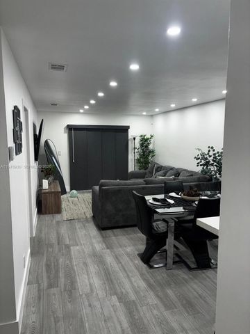 8036 NW 41st Ct 8036, Sunrise, FL 33351