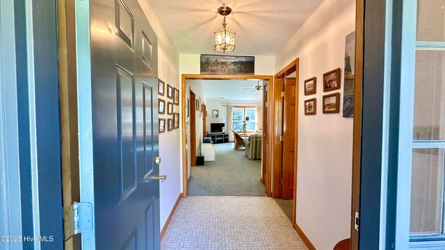 708 Mistique Court, New Bern, NC 28560