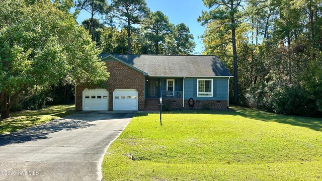 708 Mistique Court, New Bern, NC 28560