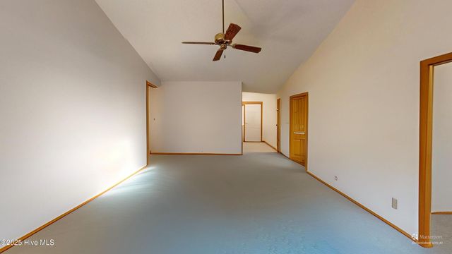 708 Mistique Court, New Bern, NC 28560