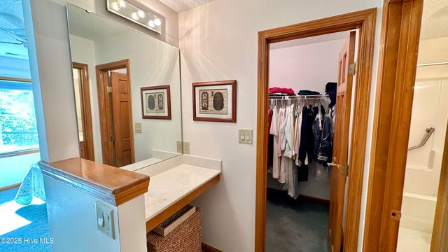 708 Mistique Court, New Bern, NC 28560