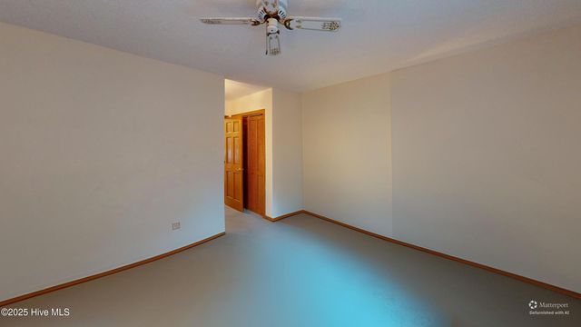 708 Mistique Court, New Bern, NC 28560