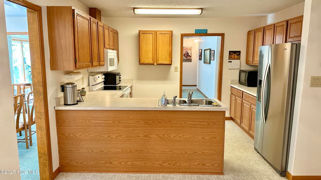 708 Mistique Court, New Bern, NC 28560