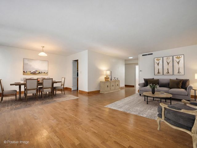 6301 N Sheridan Road 14-O, Chicago, IL 60660
