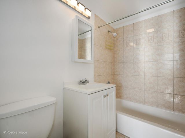 6301 N Sheridan Road 14-O, Chicago, IL 60660