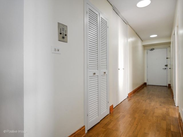 6301 N Sheridan Road 14-O, Chicago, IL 60660