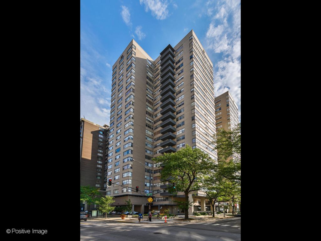6301 N Sheridan Road 14-O, Chicago, IL 60660