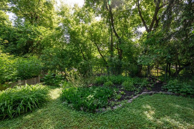 2015 Upton Avenue S, Minneapolis, MN 55405