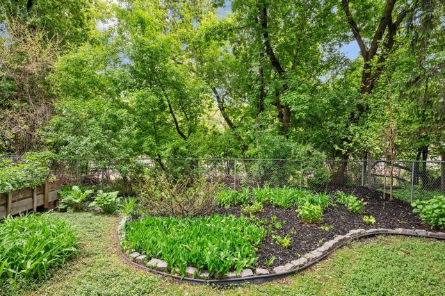2015 Upton Avenue S, Minneapolis, MN 55405