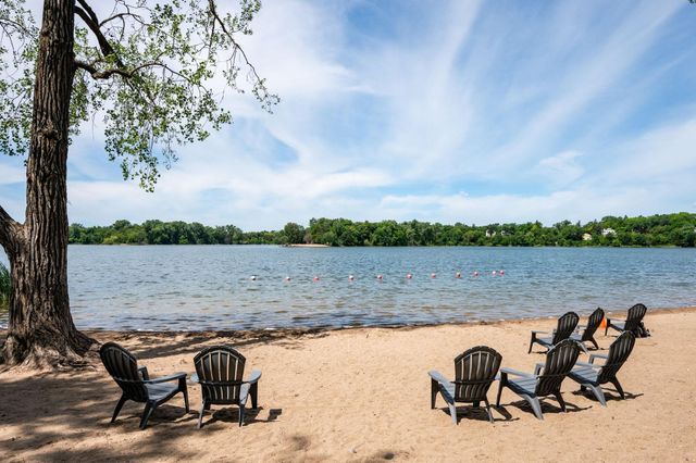 2015 Upton Avenue S, Minneapolis, MN 55405