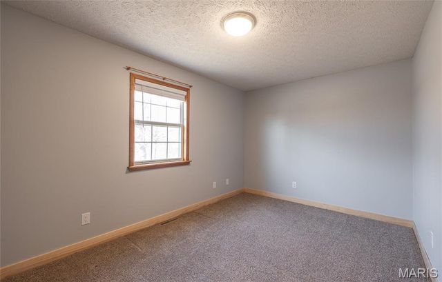 14395 Torpedo Drive, St Robert, MO 65584