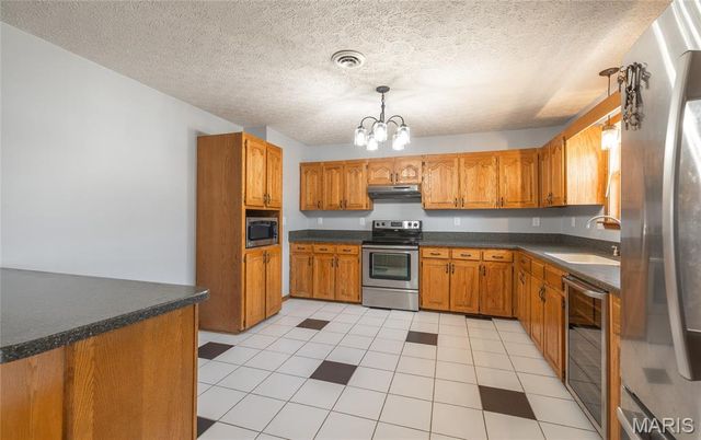 14395 Torpedo Drive, St Robert, MO 65584