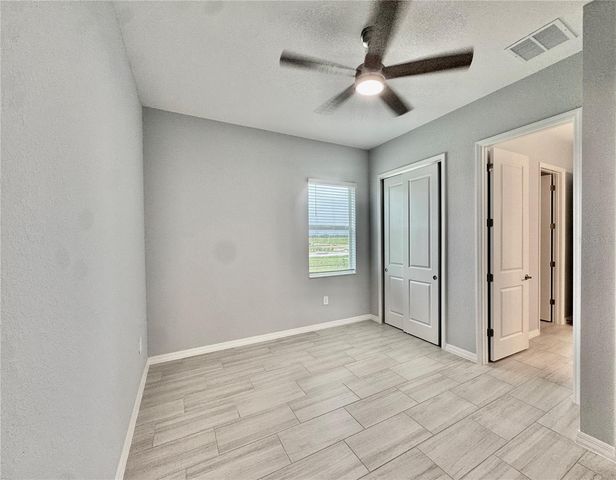 19227 SCALLOP LOOP, Lakewood Ranch, FL 34211