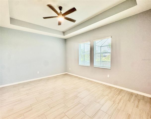 19227 SCALLOP LOOP, Lakewood Ranch, FL 34211