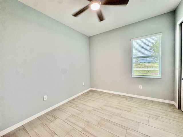 19227 SCALLOP LOOP, Lakewood Ranch, FL 34211
