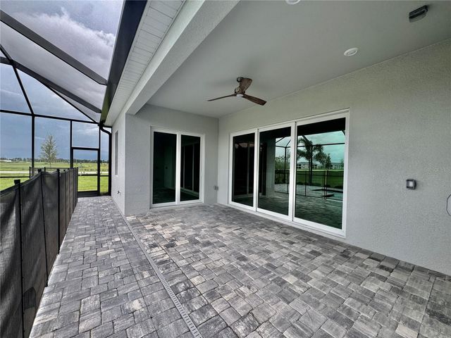 19227 SCALLOP LOOP, Lakewood Ranch, FL 34211