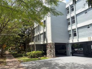 820 Salzedo Street 405, Coral Gables, FL 33134