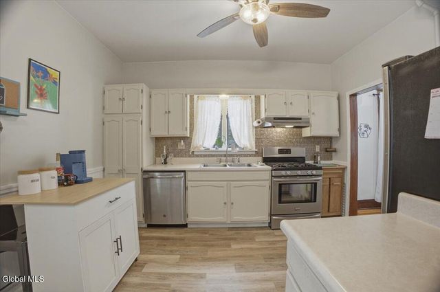 5 Morgan Terrace, Castleton-on-hudson, NY 12033