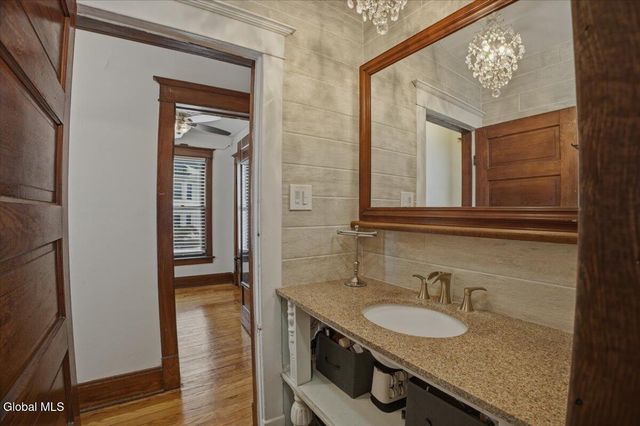 5 Morgan Terrace, Castleton-on-hudson, NY 12033