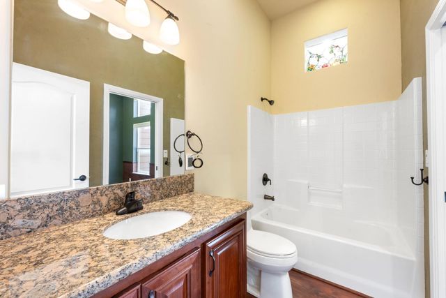 12455 Hallwood Pl, Grass Valley, CA 95949