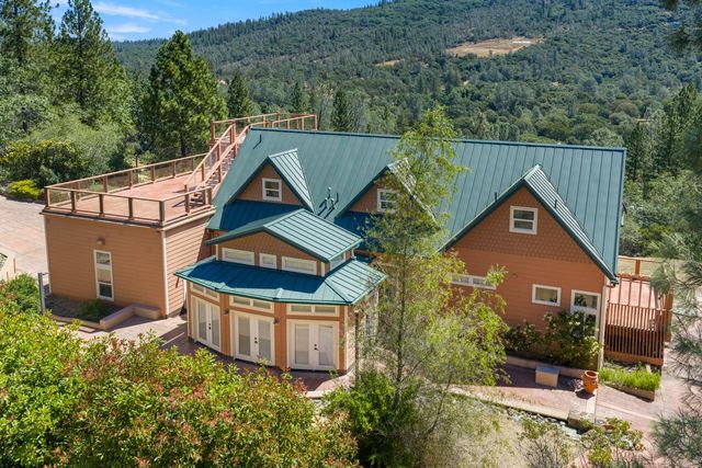 12455 Hallwood Pl, Grass Valley, CA 95949