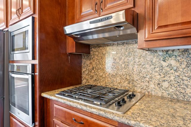 12455 Hallwood Pl, Grass Valley, CA 95949