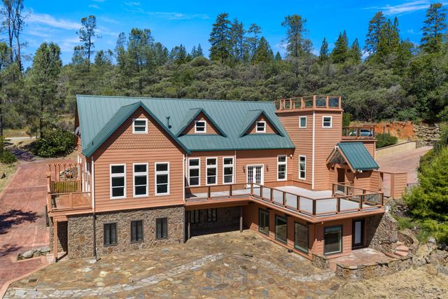12455 Hallwood Pl, Grass Valley, CA 95949