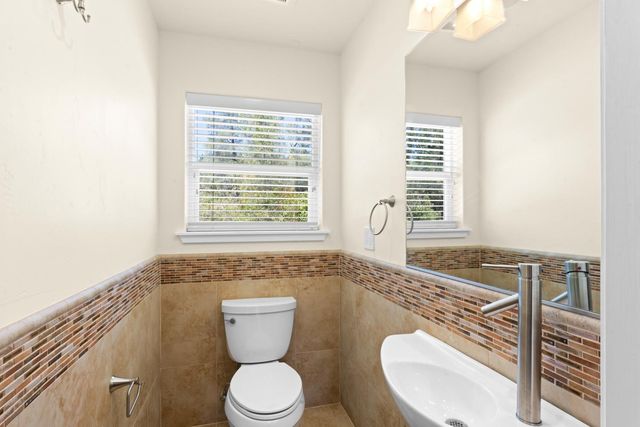 12455 Hallwood Pl, Grass Valley, CA 95949