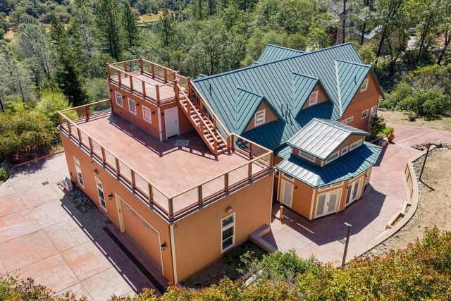 12455 Hallwood Pl, Grass Valley, CA 95949