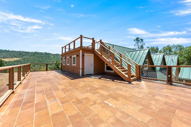 12455 Hallwood Pl, Grass Valley, CA 95949