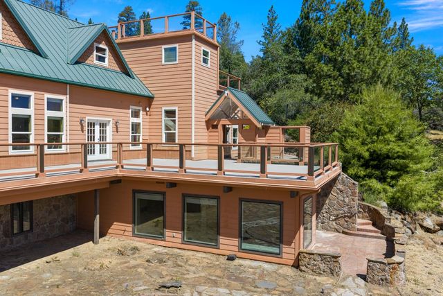 12455 Hallwood Pl, Grass Valley, CA 95949