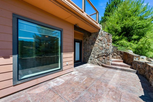 12455 Hallwood Pl, Grass Valley, CA 95949