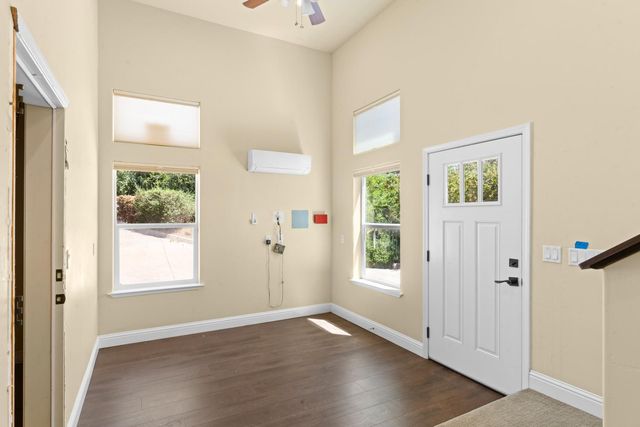 12455 Hallwood Pl, Grass Valley, CA 95949