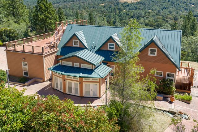 12455 Hallwood Pl, Grass Valley, CA 95949