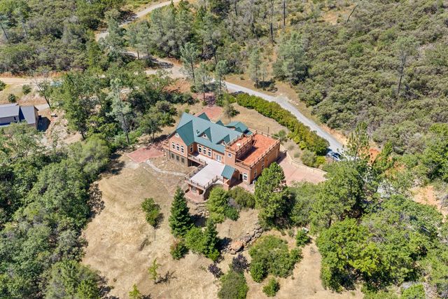 12455 Hallwood Pl, Grass Valley, CA 95949
