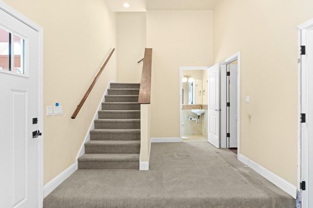 12455 Hallwood Pl, Grass Valley, CA 95949