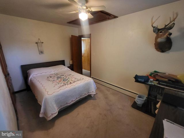 1859-1861 LEAFMORE RD, Chambersburg, PA 17202