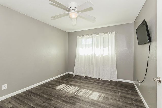 1895 Dennis Avenue, Clovis, CA 93611