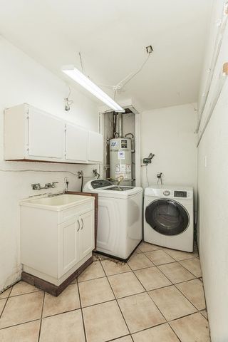 1895 Dennis Avenue, Clovis, CA 93611