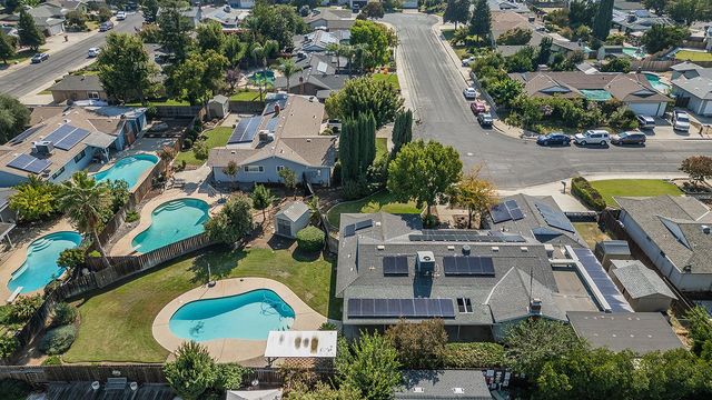 1895 Dennis Avenue, Clovis, CA 93611