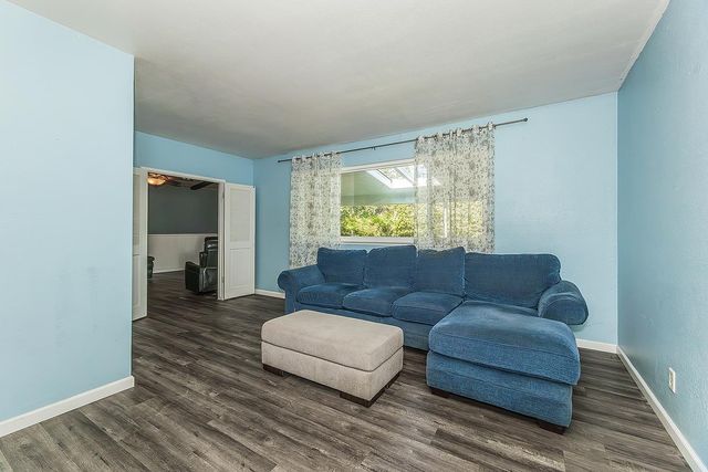 1895 Dennis Avenue, Clovis, CA 93611