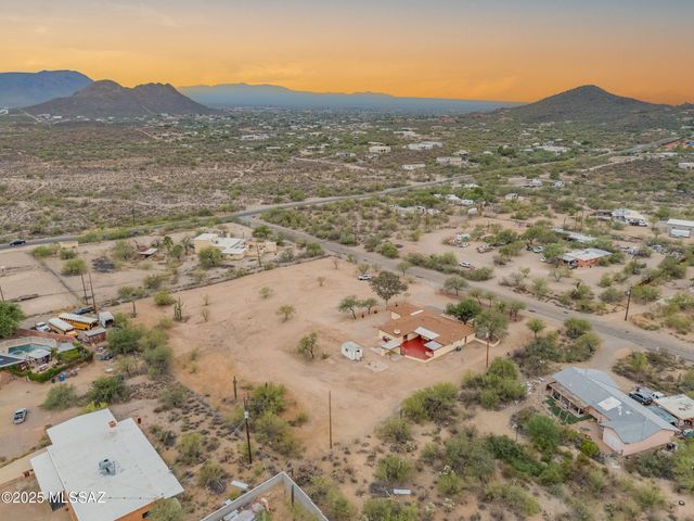 6021 S Arrowhead Lane, Tucson, AZ 85746