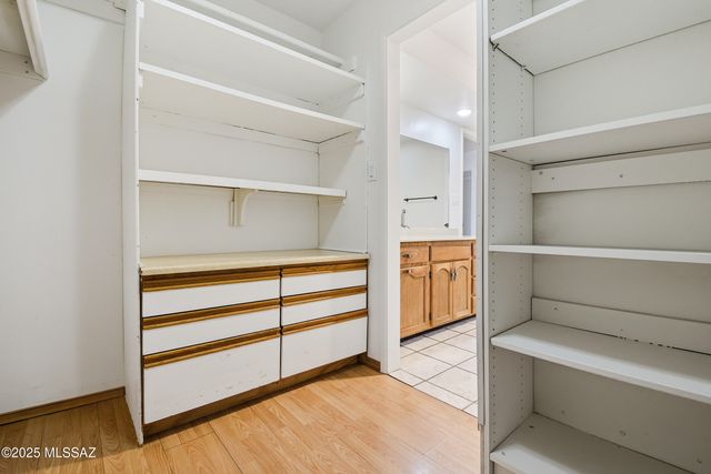 6021 S Arrowhead Lane, Tucson, AZ 85746