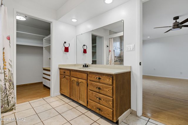 6021 S Arrowhead Lane, Tucson, AZ 85746