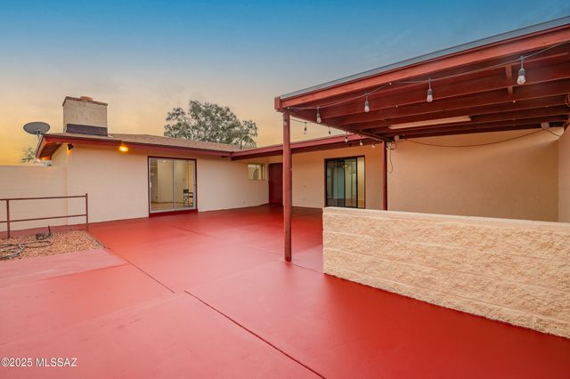 6021 S Arrowhead Lane, Tucson, AZ 85746