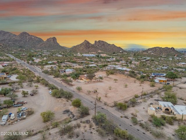6021 S Arrowhead Lane, Tucson, AZ 85746