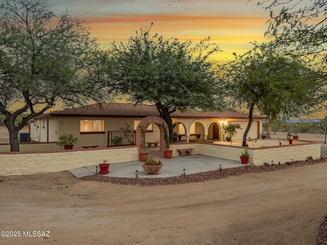 6021 S Arrowhead Lane, Tucson, AZ 85746
