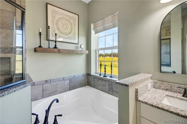 10757 County Road 223 Road, Oxford, FL 34484