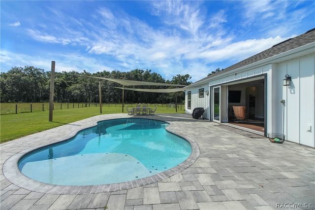 10757 County Road 223 Road, Oxford, FL 34484